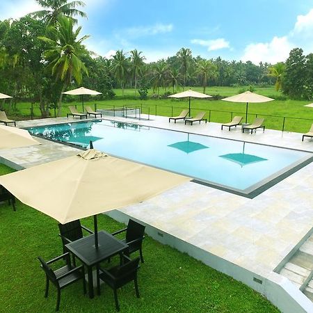 Miracle Resorts & Villas Polonnaruwa Buitenkant foto