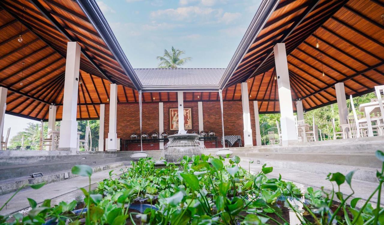 Miracle Resorts & Villas Polonnaruwa Buitenkant foto