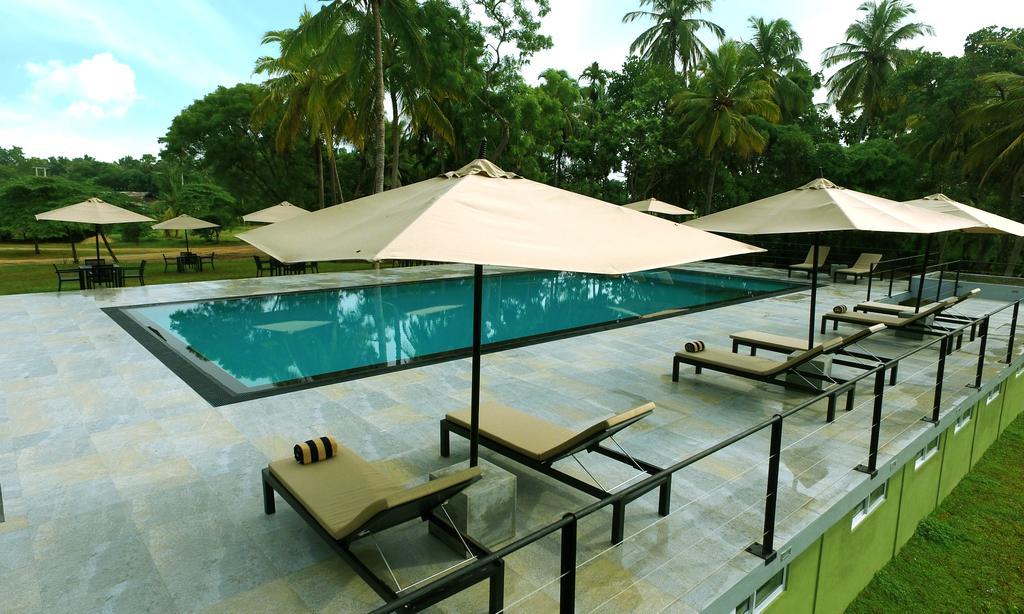 Miracle Resorts & Villas Polonnaruwa Buitenkant foto